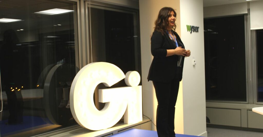 patricia barroso en inauguración gi group holding center