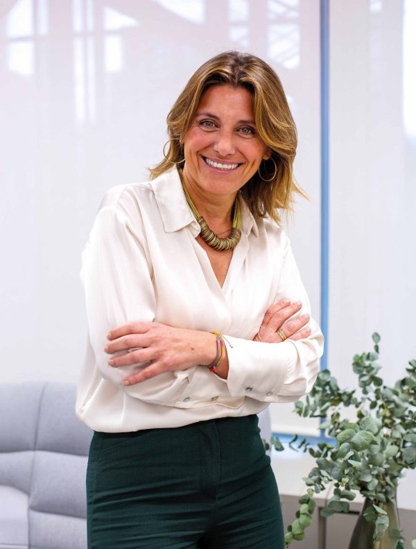 Victoria Olalla Gi Group holding